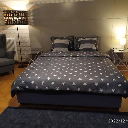 Plaka'S Flat-Near Syntagma Metro Station Apartment Atena Exterior foto