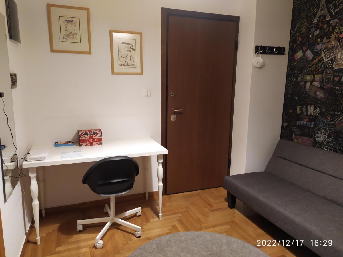 Plaka'S Flat-Near Syntagma Metro Station Apartment Atena Exterior foto
